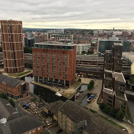 Two Bed Modern City Center With Gorgeous Views Leeds (West Yorkshire)