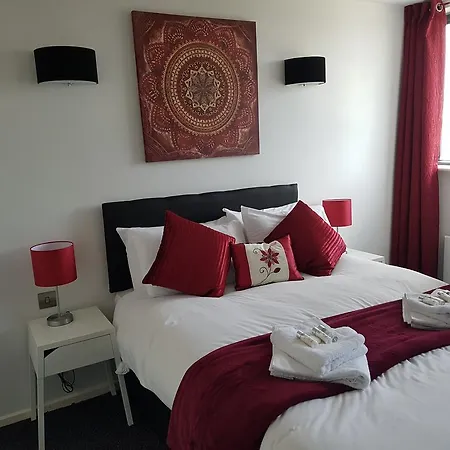 Apartment Two Bed Modern City Center With Gorgeous Views *