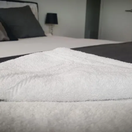 Two Bed Modern City Center With Gorgeous Views Leeds (West Yorkshire)
