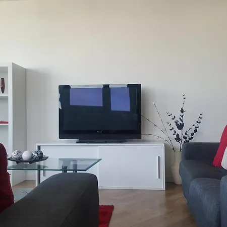 Apartment Two Bed Modern City Center With Gorgeous Views
